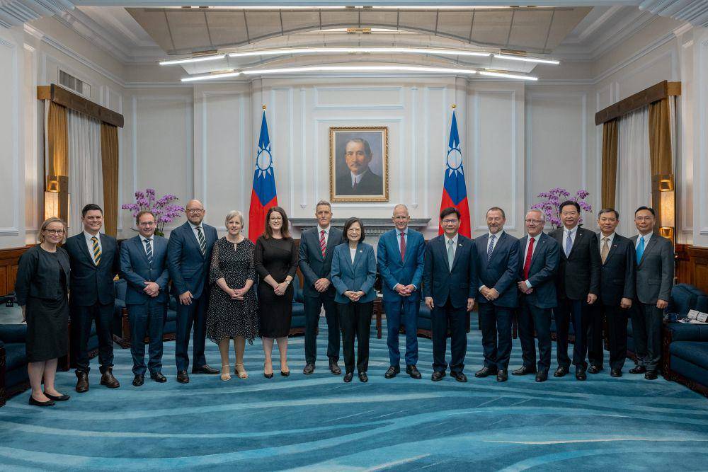 Pertemuan delegasi parlemen Australia bersama pemerintah Taiwan pada Selasa, 26 September 2023. (twitter.com/@iingwen)