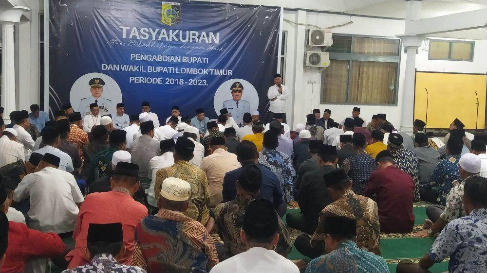 Sukiman Azmy menyampaikan salam perpisahan kepada warga Lotim (IDN Times/Ruhaili)