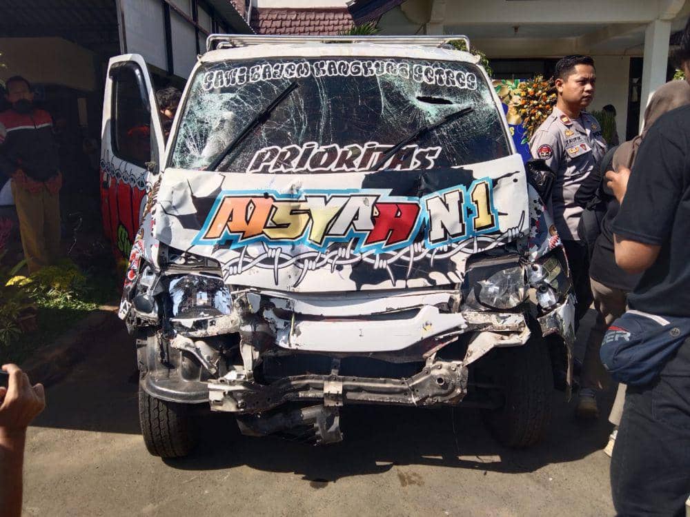 Pikap yang menjadi barang bukti kecelakaan maut karnaval di Malang. (IDN Times/Rizal Adhi Pratama)