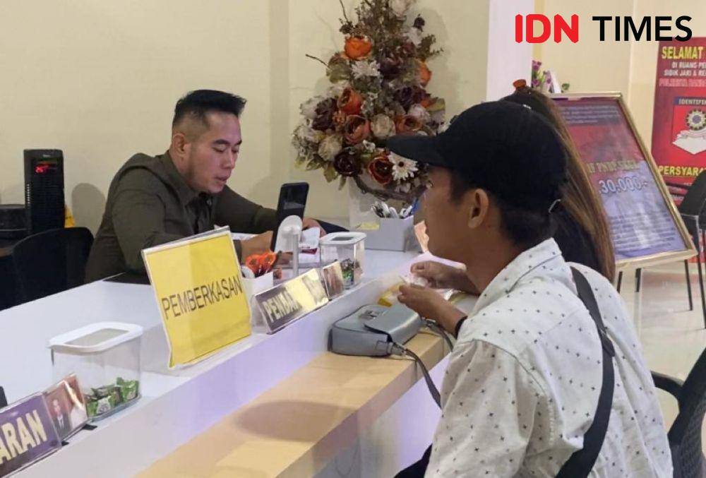 Kegiatan permohonan SKCK di Polresta Bandar Lampung. (IDN Times/Tama Yudha Wiguna).