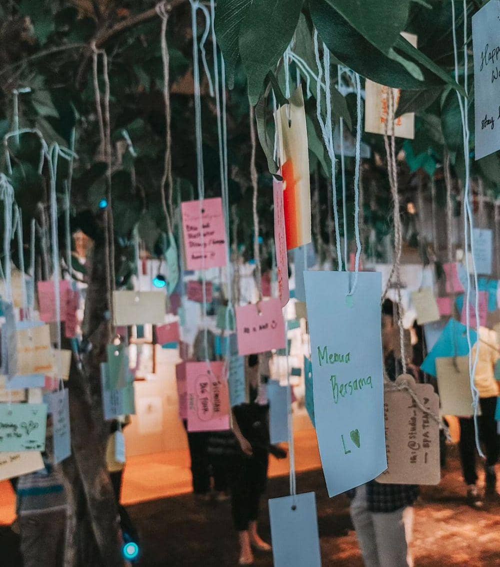 Spot di bawah pohon tulisan, Jakarta Architecture Festival 2023 (instagram.com/ridhoze_)