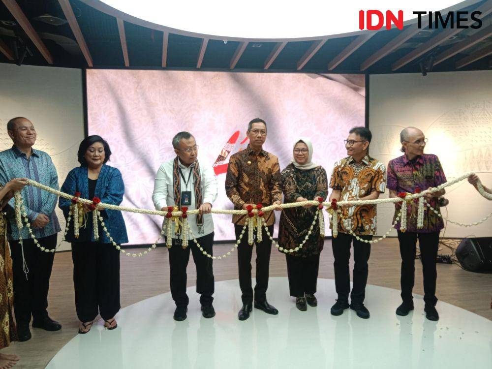 Heru Budi Hartono meresmikan Bentara Budaya Art Gallery (26/9/2023). (IDN Times/Febriyanti Revitasari)