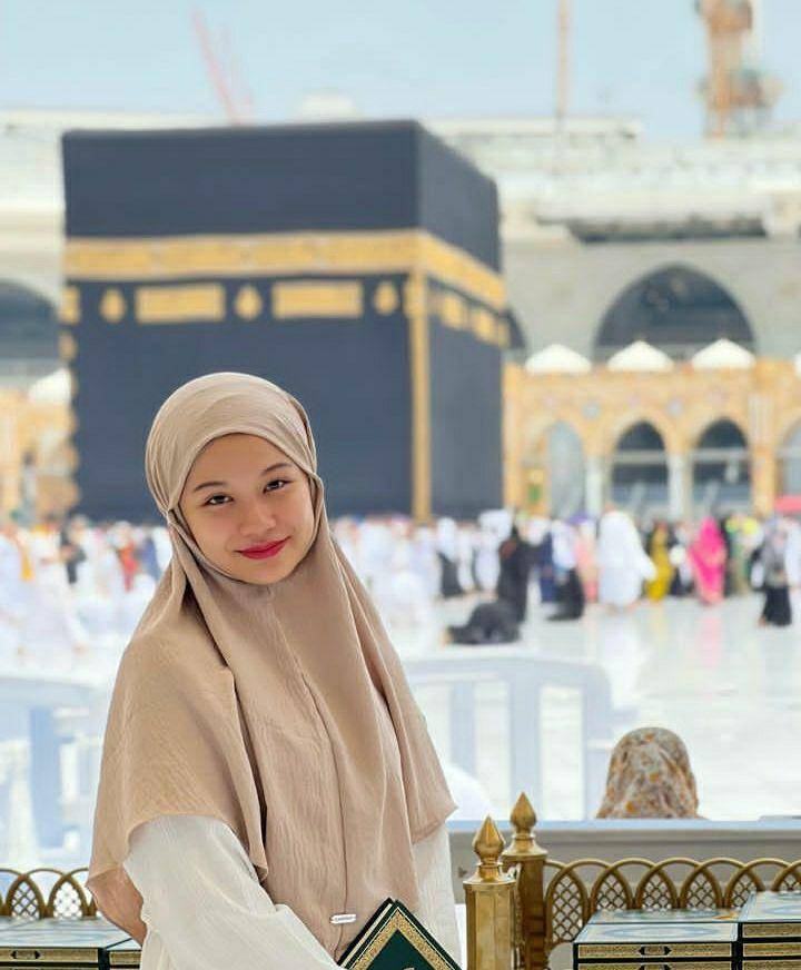 potret Amelia Andani berangkat umrah pada September 2023 (instagram.com/ameliandanii)