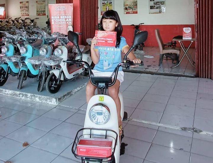 U-WINFLY Surabaya (instagram.com/uwinflyjatim)