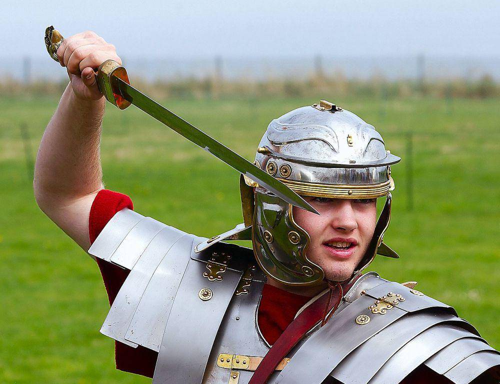 ilustrasi pedang Gladius (commons.wikimedia.org/David Friel)