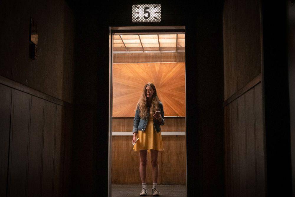 adegan dalam film Elevator Game (dok. Buffalo Gal Pictures/Elevator Game)