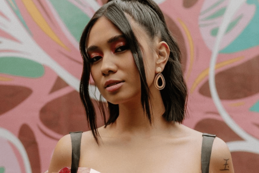 [QUIZ] Berdasarkan Warna Baju, Kami Bisa Tebak NIKI Bakal Notice Kamu atau Gak Pas Konser Nanti?