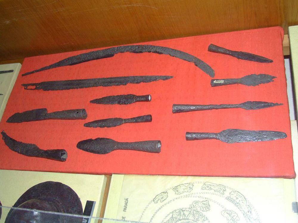 ilustrasi pedang Falx (commons.wikimedia.org/Cristian Chirita)