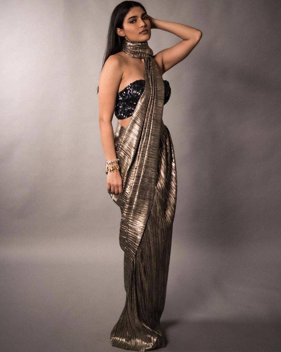 Alizeh Agnihotri (instagram.com/alizehagnihotri)