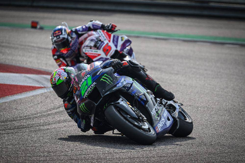 Franco Morbidelli berada di depan Johann Zarco saat main race GP India 2023. (yamahamotogp.com)