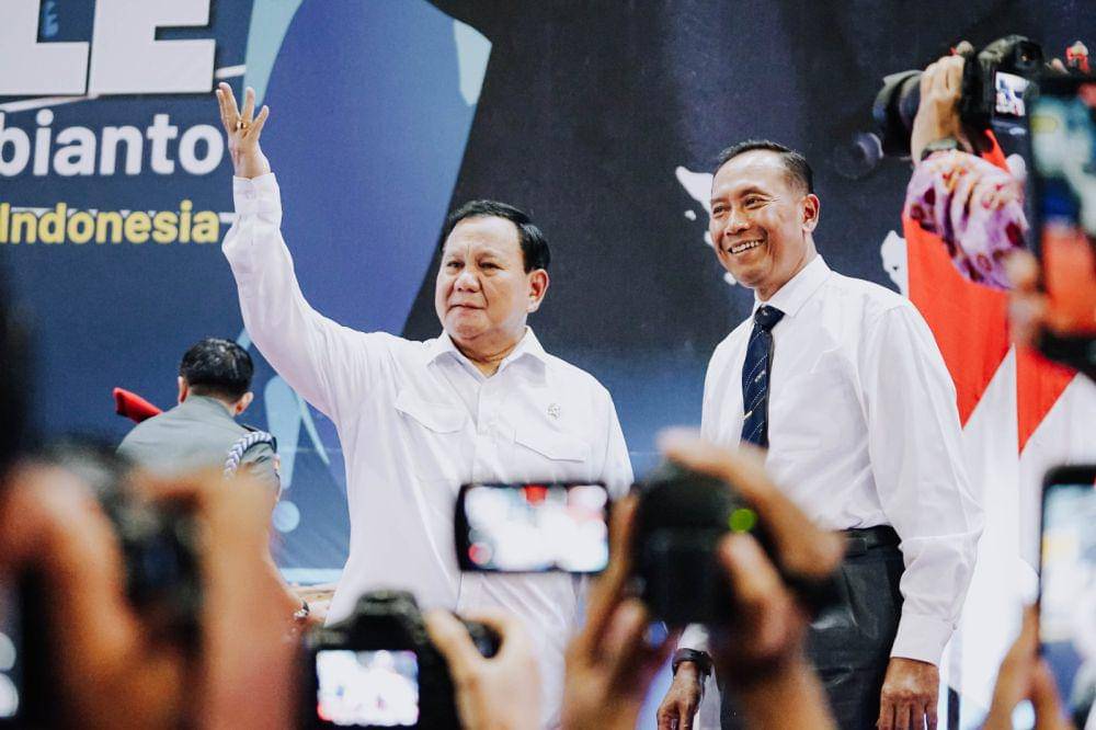 Prabowo Subianto saat bersama Rektor UMM, Prof Fauzan. (Dok. Humas UMM)