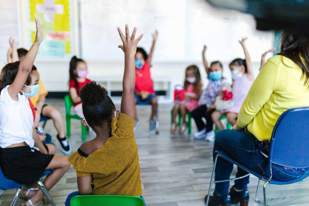 ilustrasi anak-anak yang percaya diri (pexels.com/RDNE Stock project)