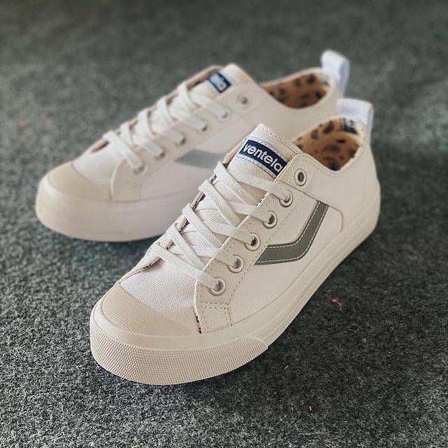 Koleksi sepatu di toko Vantela. (Instagram.com/ventela.madiun)