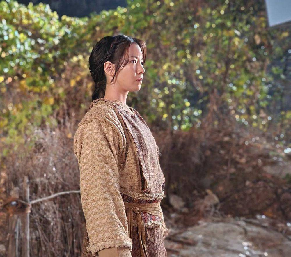 Ha Seun Ri di drama Arthdal Chronicles: The Sword of Aramun (instagram.com/seung_lee.vv)
