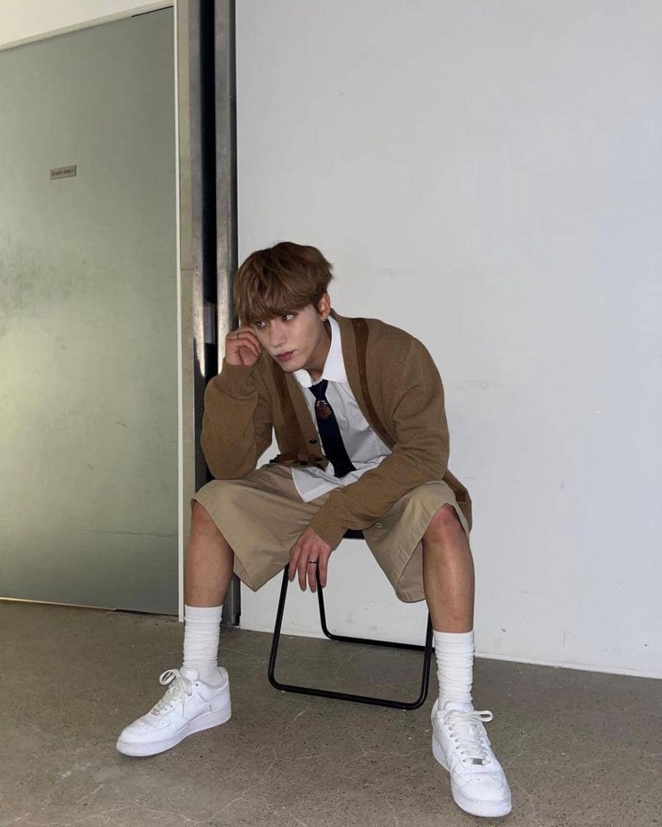 outer ala Eric THE BOYZ (instagram.com/official_theboyz)