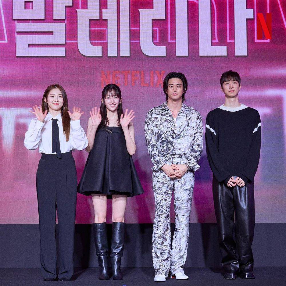 Park Yu Rim, Jeon Jong Seo, Kim Ji Hoon, dan sutradara Lee Chung Hyun saat konferensi pers film Ballerina (instagram.com/netflixkr)