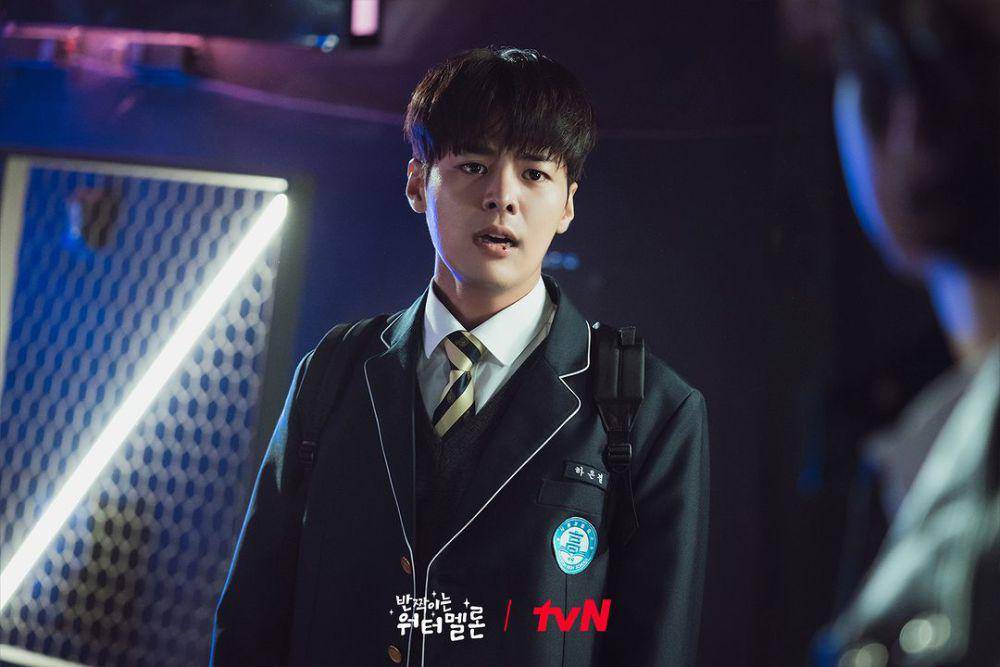 Ha Eun Gyeol (Ryeo Un) di drakor Twinkling Watermelon (instagram.com/tvn_drama)