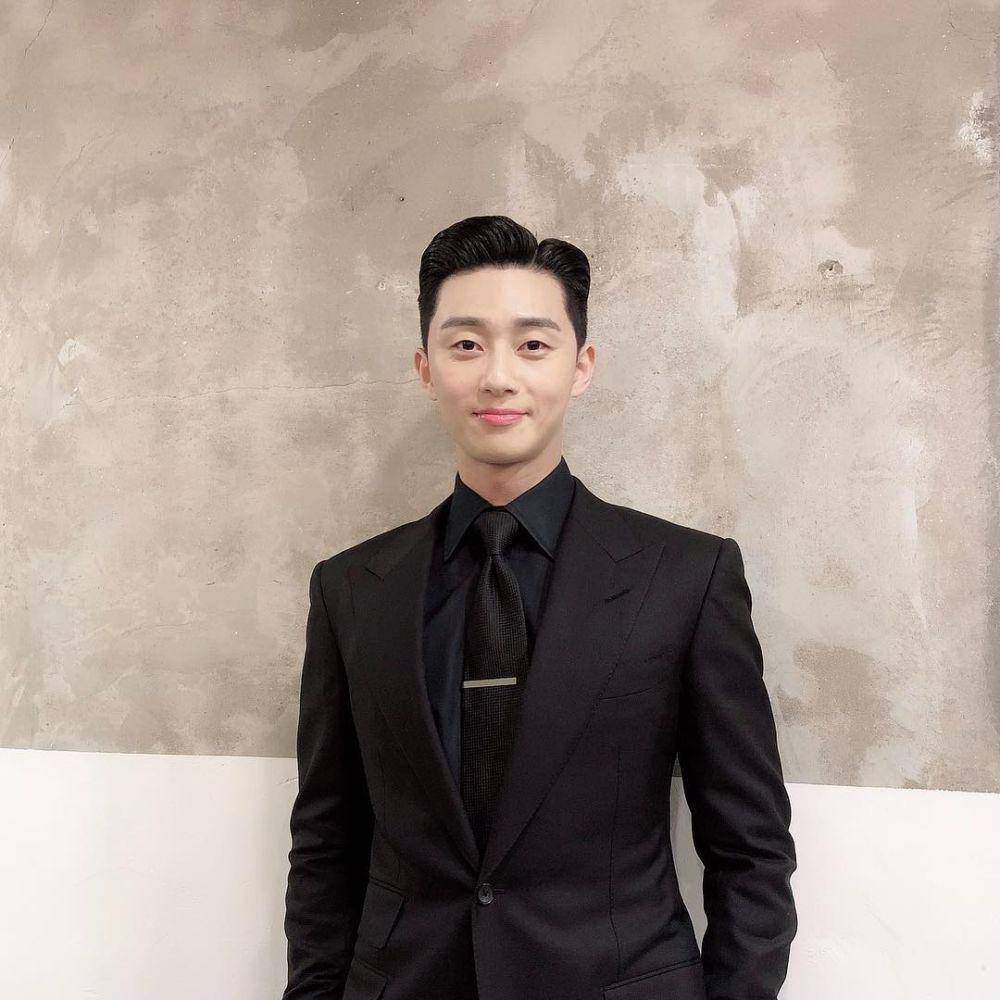 model rambut ala Park Seo Joon (instagram.com/bn_sj2013)