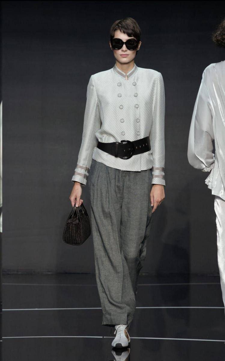 Koleksi Emporio Armani di Milan Fashion Week (Launchmetrics.com/spotlight)