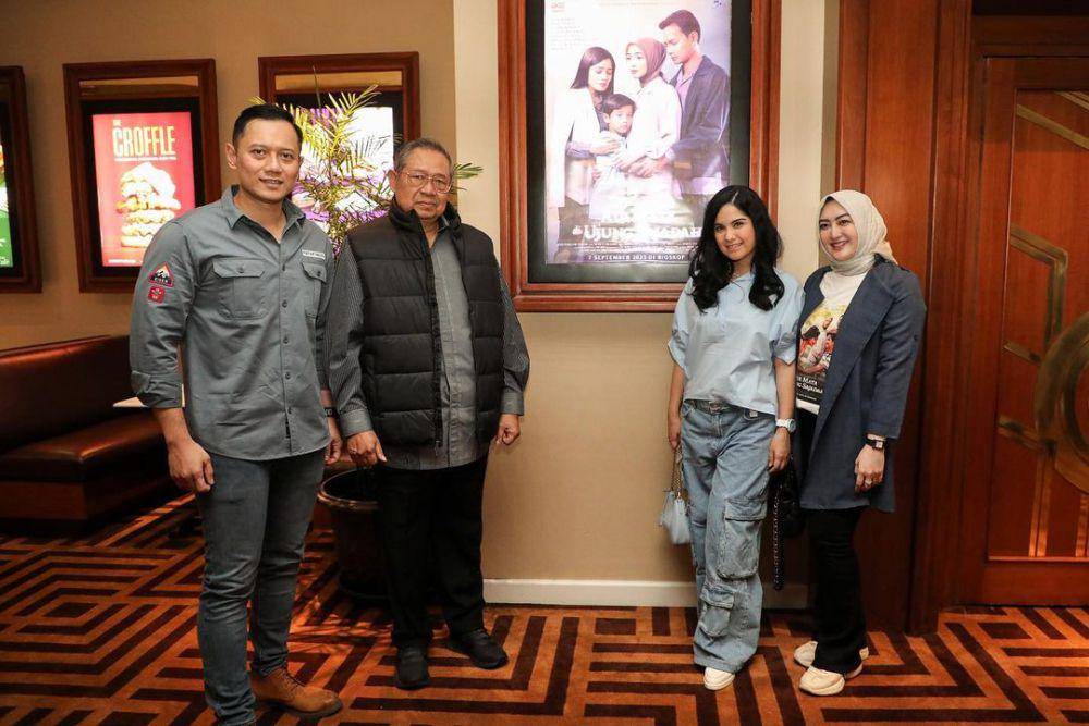 keluarga SBY nobar Air Mata di Ujung Sajadah (instagram.com/agusyudhoyono)