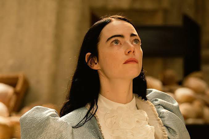 8 Film dan Serial Dark Comedy Dibintangi Emma Stone, Ada Poor Things!