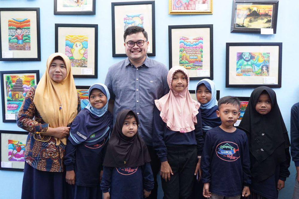 Mas Dhito, sapaan akrab bupati muda ini mengapresiasi  keberhasilan Desa Wisata Dawung dalam membuat paket wisata yang tidak seperti kebanyakan desa wisata lainnya, terutama di Kabupaten Kediri. (Dok. Pemkab Kediri)