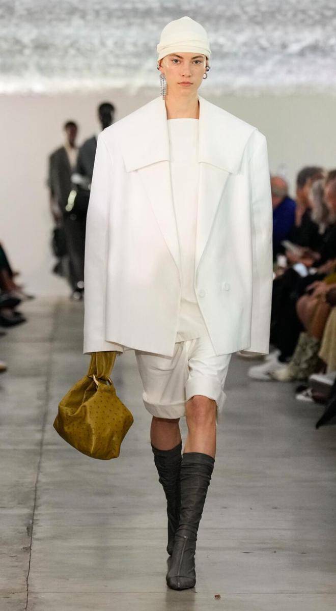 Koleksi Jil Sander di Milan Fashion Week 2023 (Dok. Paolo Lanzi)