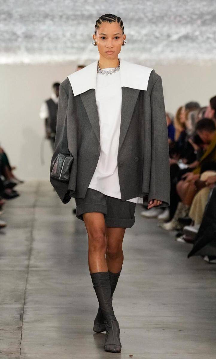 Koleksi Jil Sander di Milan Fashion Week 2023 (Dok. Paolo Lanzi)