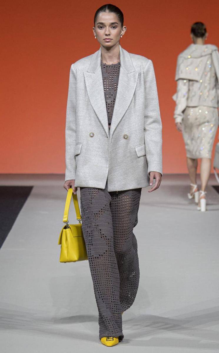 Koleksi Laura Biagiotti di Milan Fashion Week 2023 (dok. Alessandro Levati)