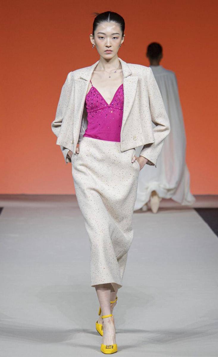 Koleksi Laura Biagiotti di Milan Fashion Week 2023 (dok. Alessandro Levati)