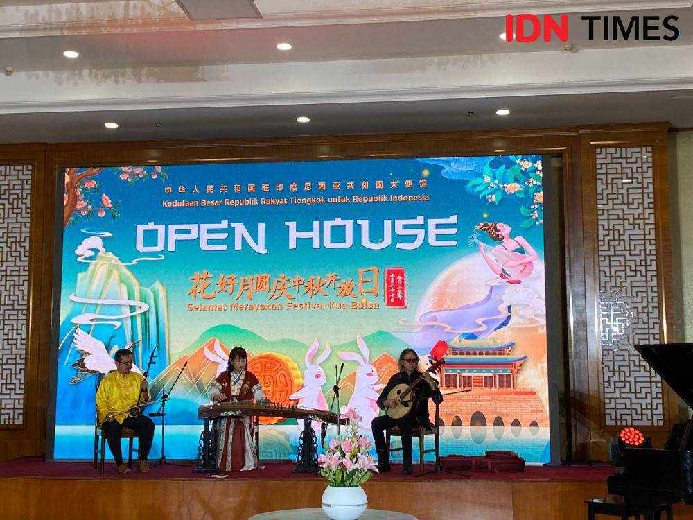 Kedubes China di Jakarta menggelar open house Festival Kue Bulan. (IDN Times/Sonya Michaella)