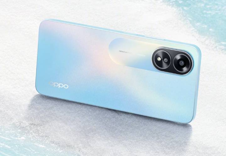 punggung OPPO A18 warna glowing blue (oppo.com)