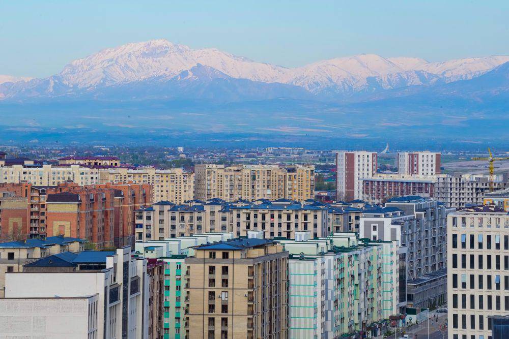 Ilustrasi suasana kota Tashkent di Uzbekistan. (unsplash.com/Sarvar Samigov)