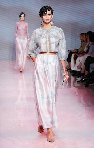 koleksi Giorgio Armani di Milan Fashion Week Spring Summer 2024 (Launchmetrics.com/spotlight)