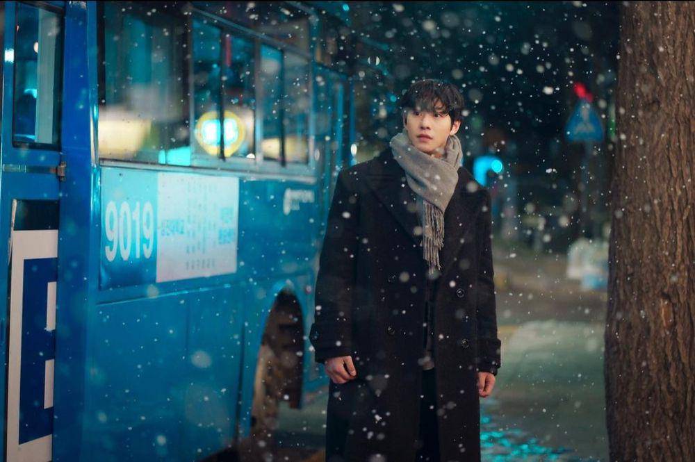 Nam Si Heon (Ahn Hyo Seop) di drakor A Time Called You (instagram.com/imhyoseop)