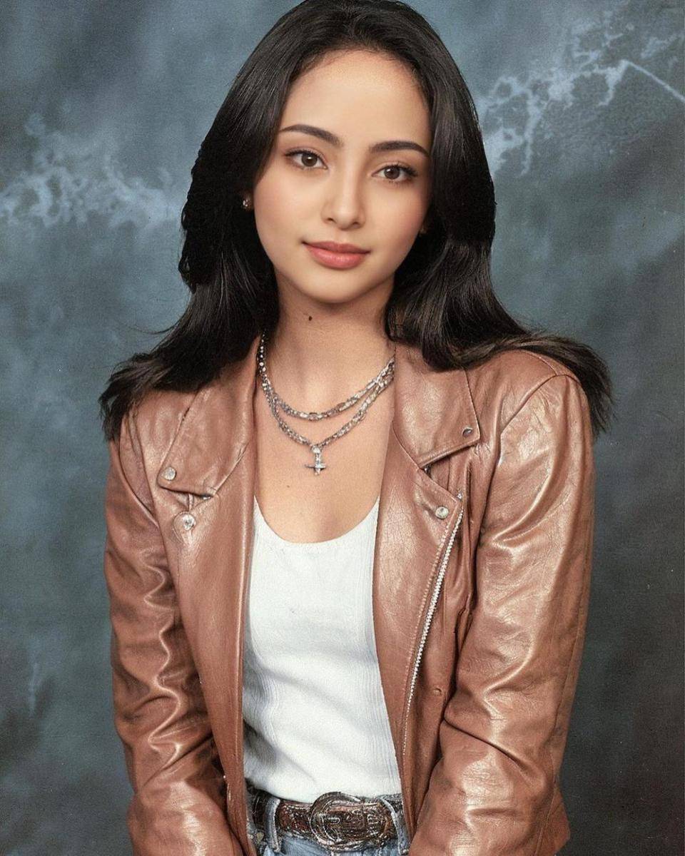 foto buku tahunan Valerie Tifanka versi AI (instagram.com/valtifanka)