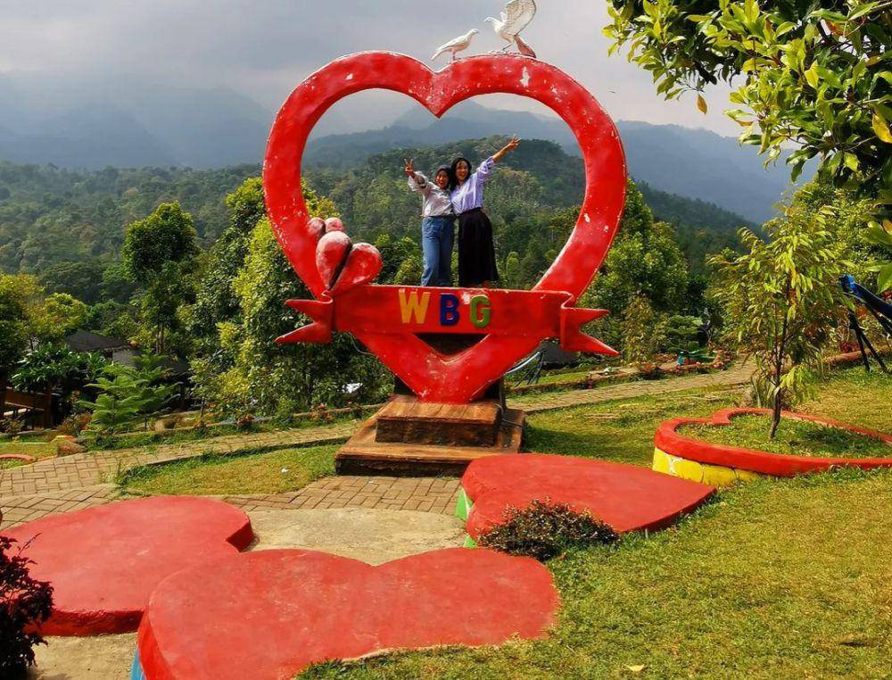 Bukit Gandrung (instagam.com/wisatabukitgandrung)