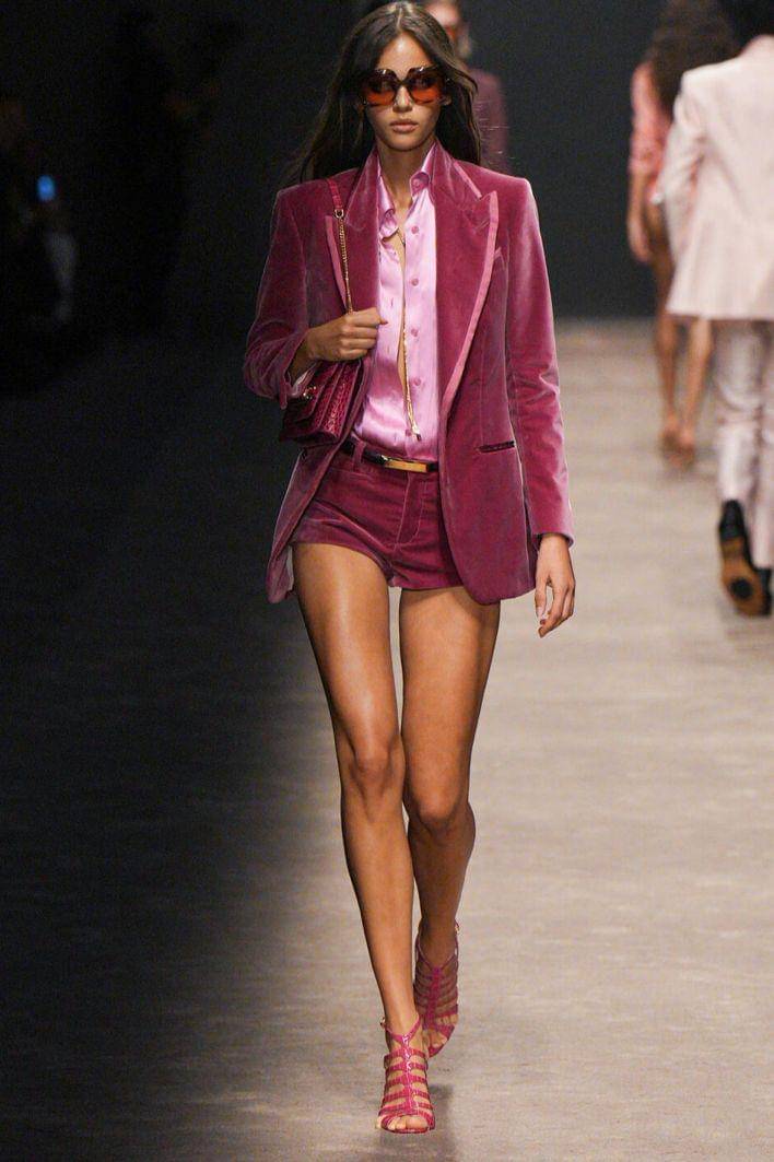Koleksi Tom Ford SS 2024 di MFW (milanofashionweek.cameramoda)