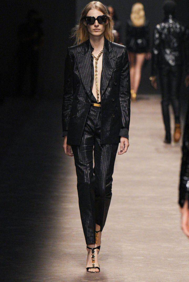 Koleksi Tom Ford SS 2024 di MFW (milanofashionweek.cameramoda)