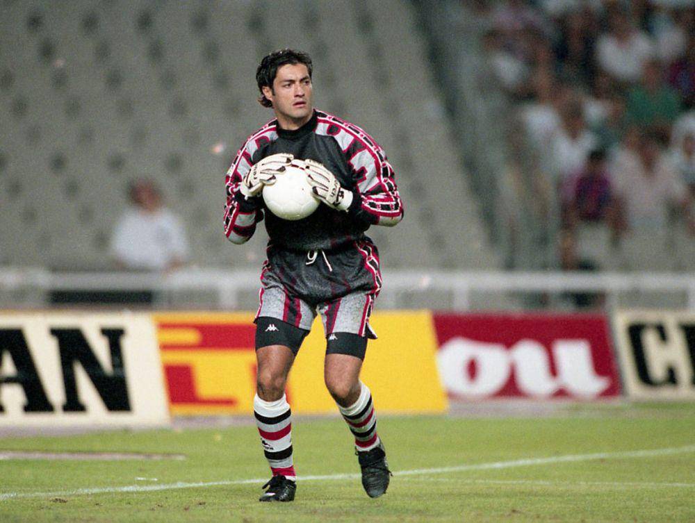 Vitor Baia (fcbarcelona.com)