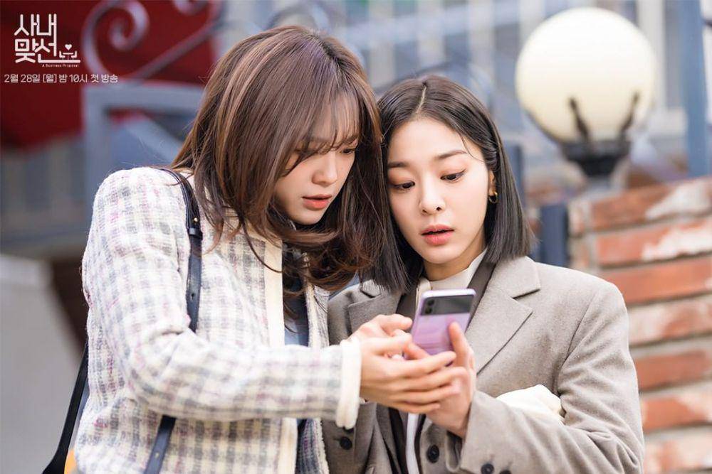 Seol In Ah di drama Business Proposal (instagram.com/sbsdrama.official)