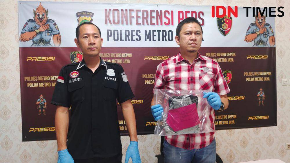 Polres Metro Depok memperlihatkan barang bukti terkait pencabulan engkong kepada korban anak di wilayah Tapos, Kota Depok. (IDNTimes/Dicky)