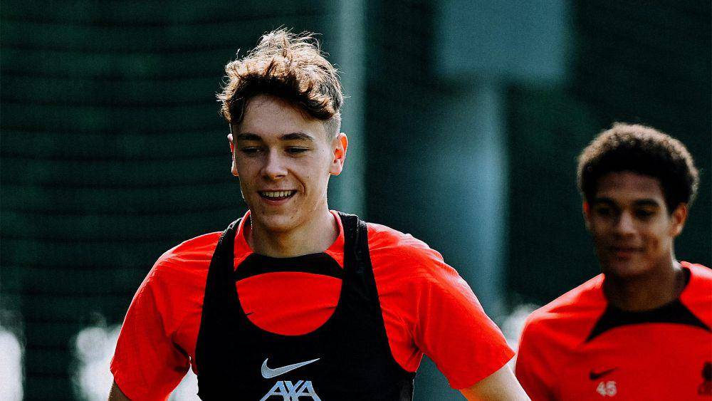 Luke Chambers (liverpoolfc.com)