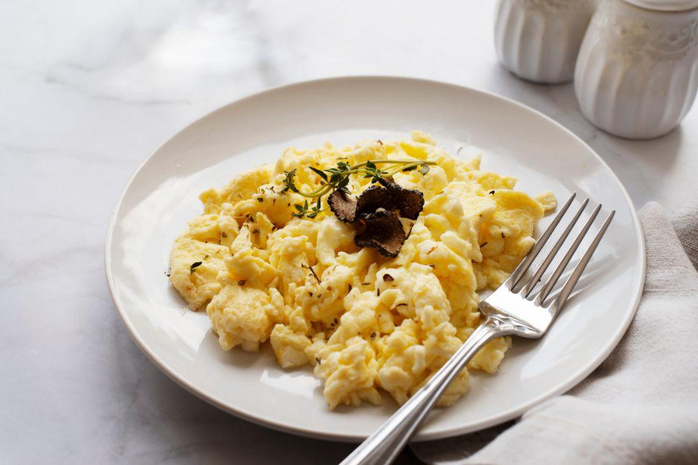 10 Tips Membuat Scrambled Eggs bak Profesional, Hasilnya Juara!