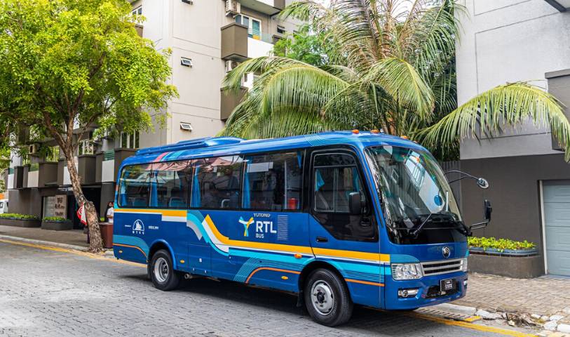 ilustrasi bus di Maldives (coralglass.market)