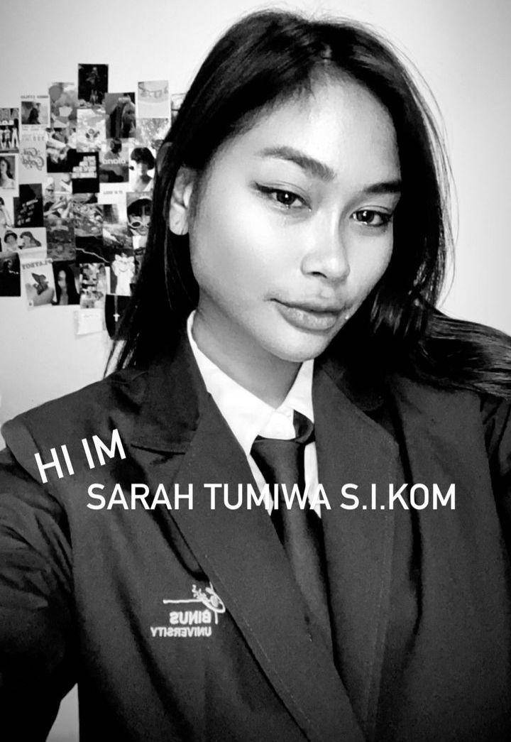 Sarah Tumiwa sidang skripsi (Instagram.com/sarahtumiwa)