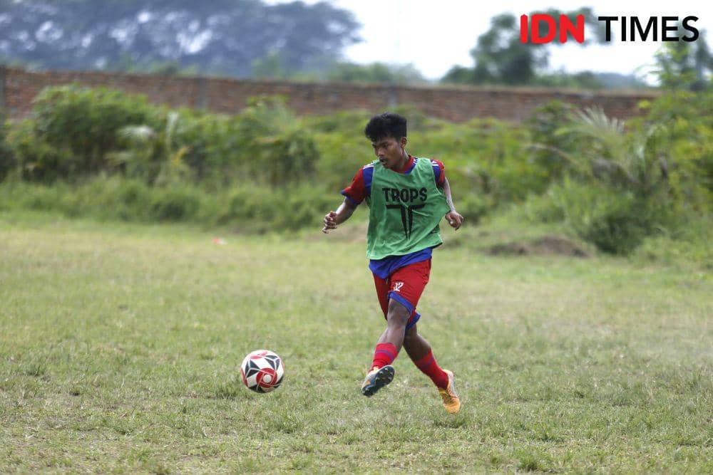 Pemain Kwarta Iwang saat persiapan menghadapi Liga 3 (IDN Times/Doni Hermawan)