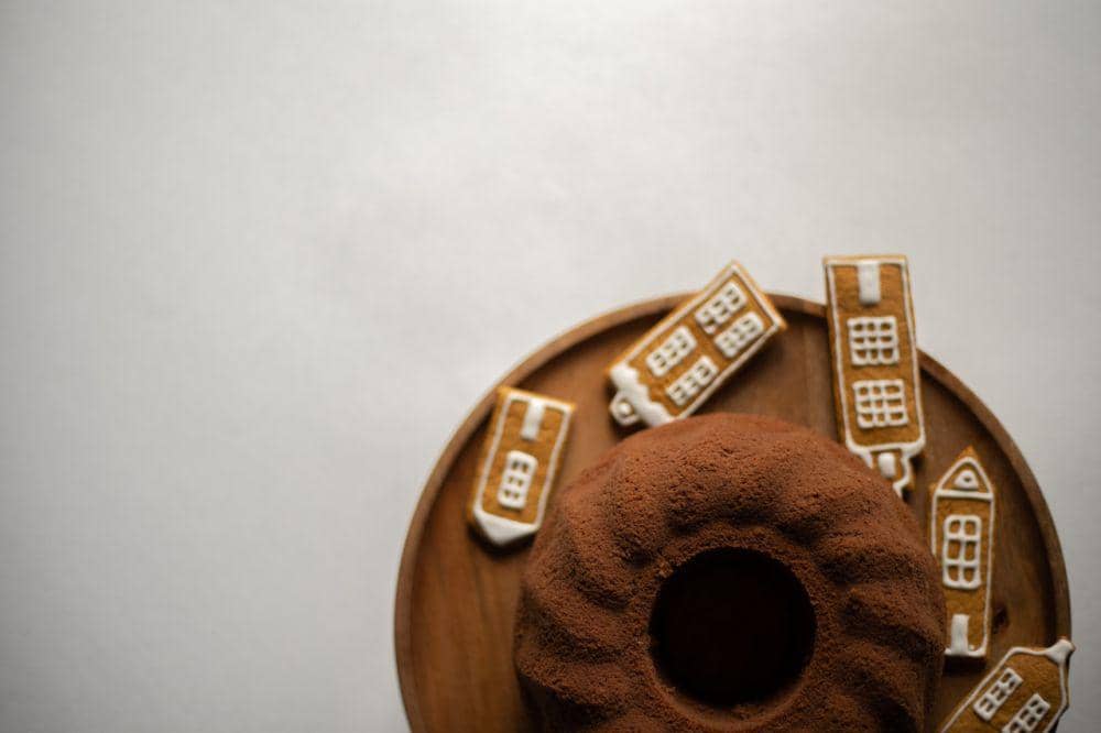 bolu kukus cokelat (pexels.com/EKATERINA BOLOVTSOVA)