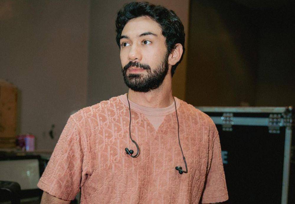 Reza Rahadian (instagram.com/officialpilarez)