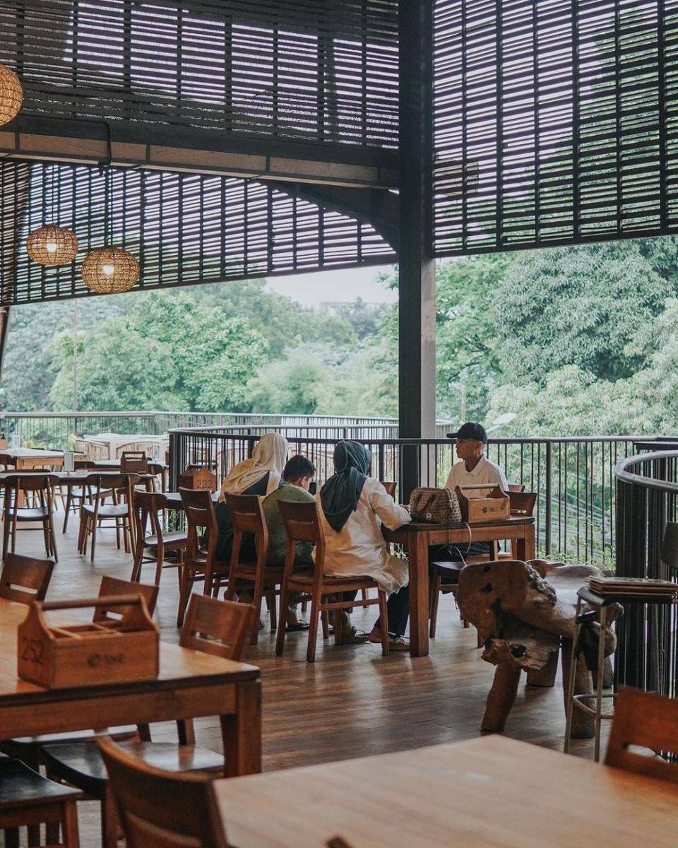 Kluwih Sunda Authentic (instagram.com/kluwih_sundaauthentic)